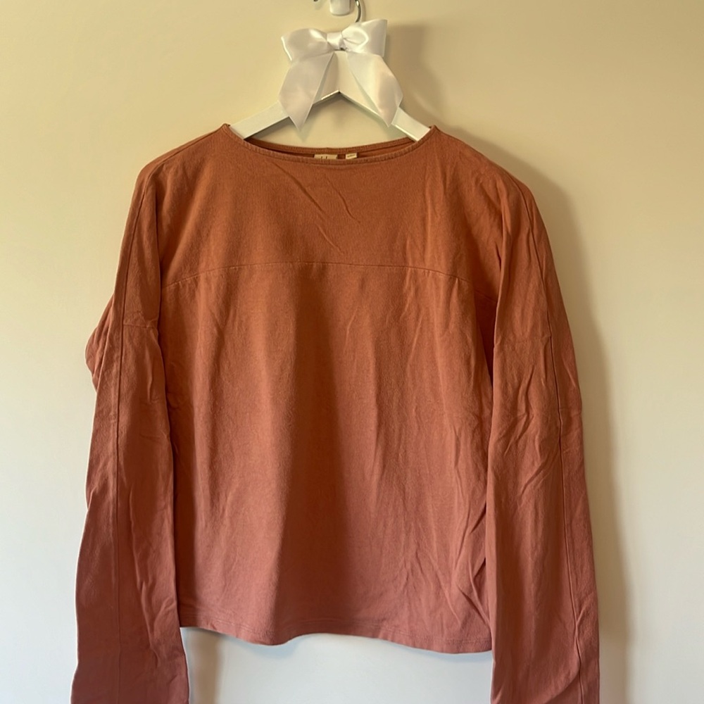 Hana Tajima x Uniqlo long sleeve tee